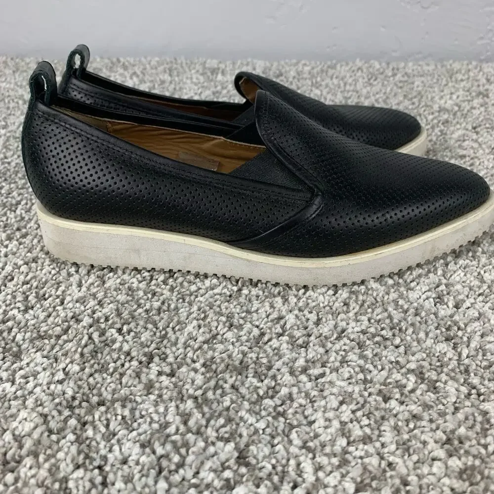 Everlane Street Shoe Pointed Toe Flats Size 5.5  Womens Black Leather Slip On